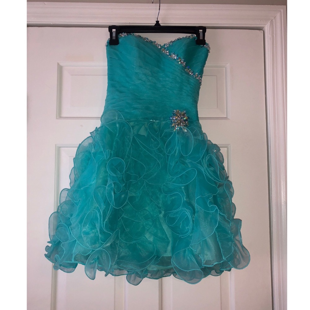 Short formal/ prom dress!!